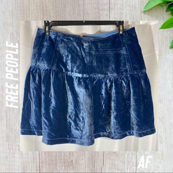 FREE PEOPLE SWEET BUT TOUGH VELVET MINI SKIRT NEW NWT NAVY SIZE 4,6,8 - Picture 3 of 12